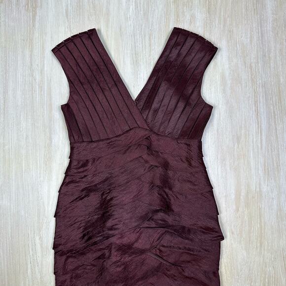 Adrianna Papell Taffeta Shutter Iridescent V-Neck Pleated Ruffle Sheath Dress 6 - Picture 2 of 16